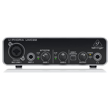Behringer UMC22