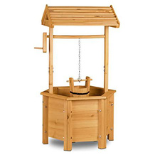 Holzbrunnen