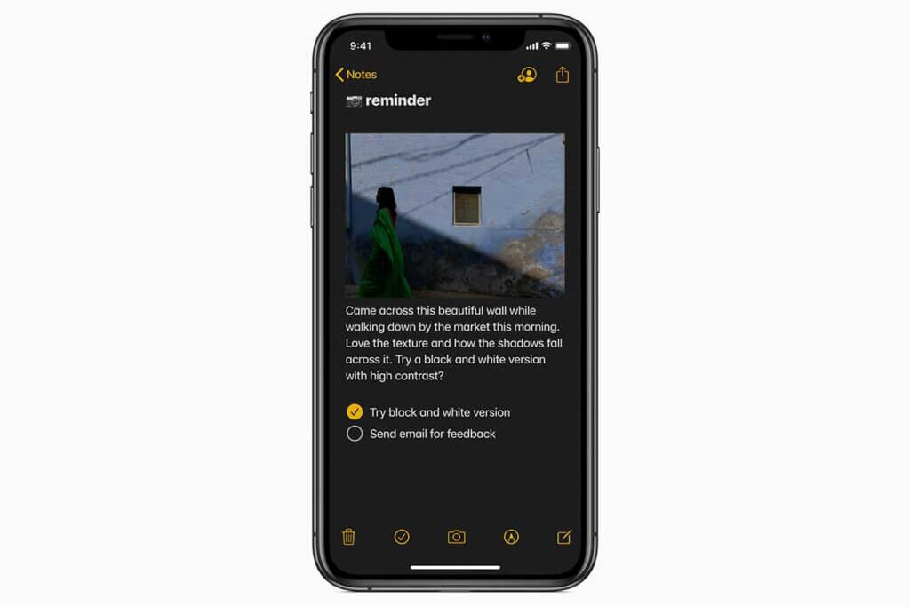 Apple iPhone Dark Mode