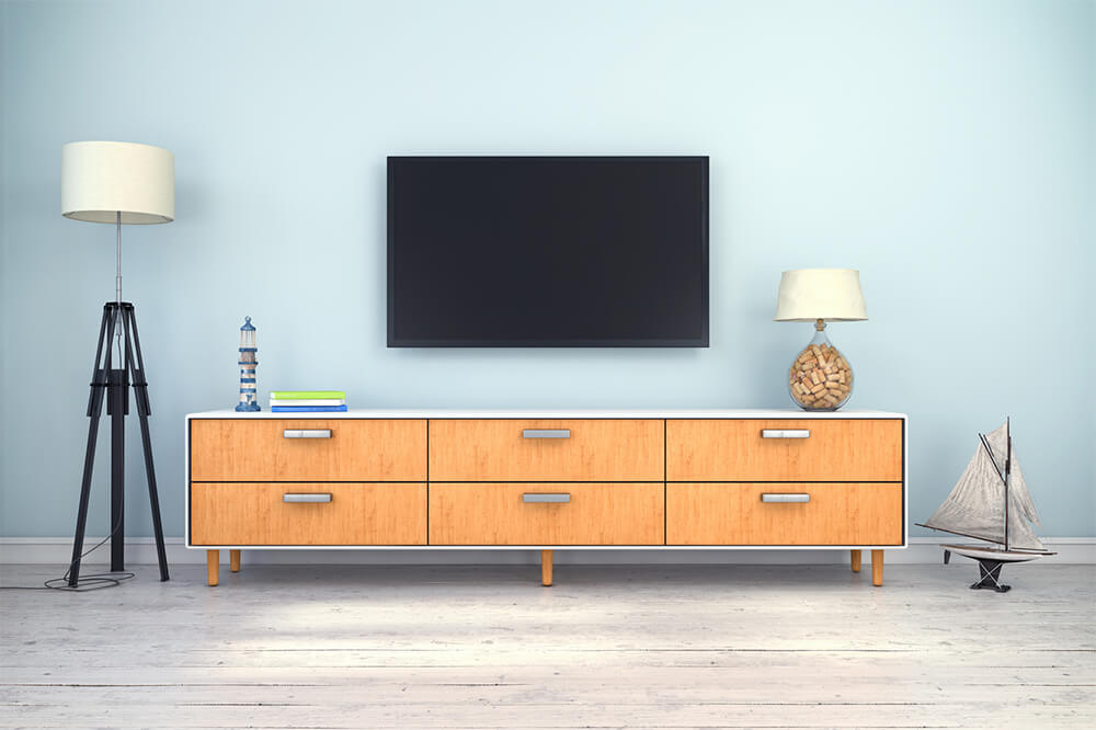 Flatscreen an der Wand