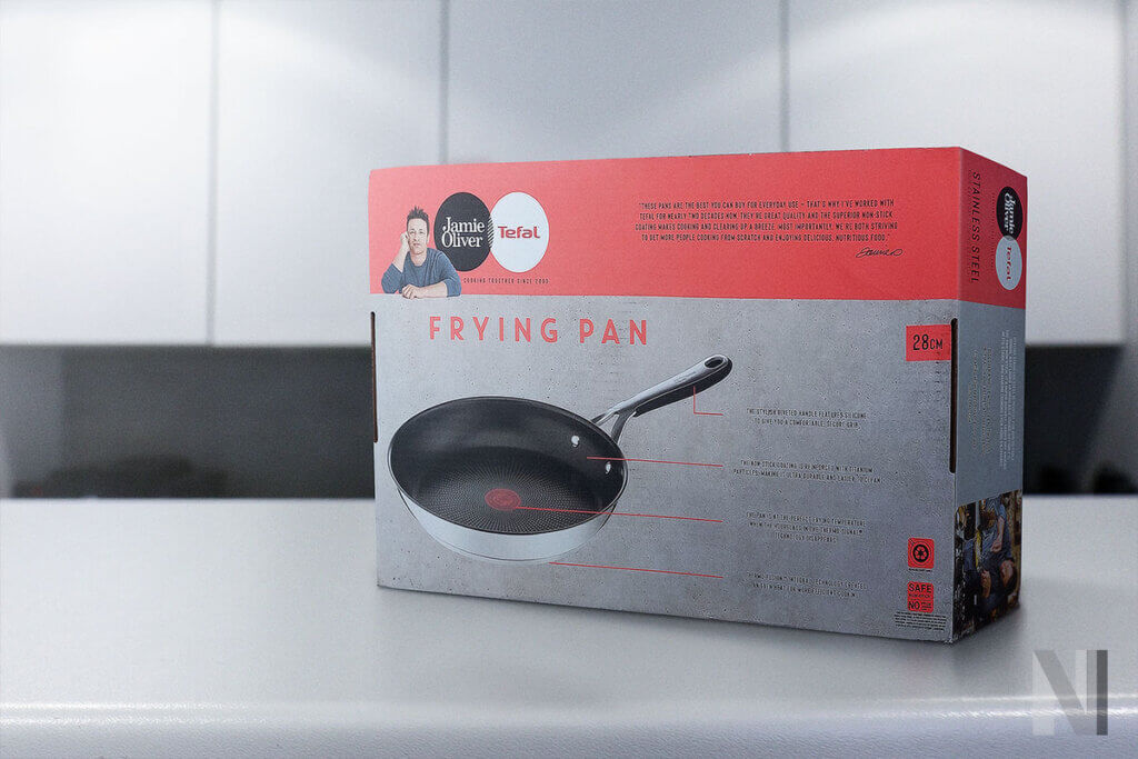 tefal bratpfanne produktbild karton aufgestellt