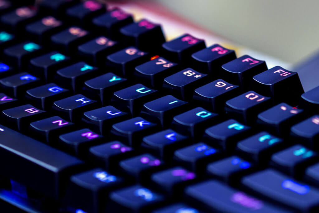 Verschiedenfarbige Beleuchtung an Tastatur