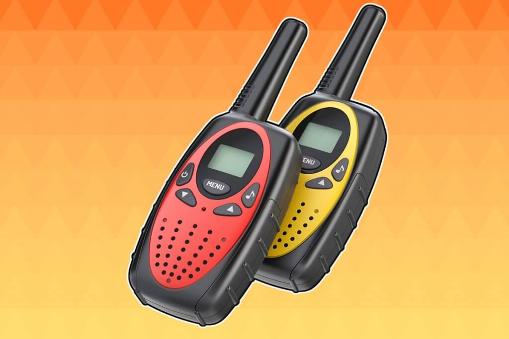 zwei freigestellte Walkie-Talkies