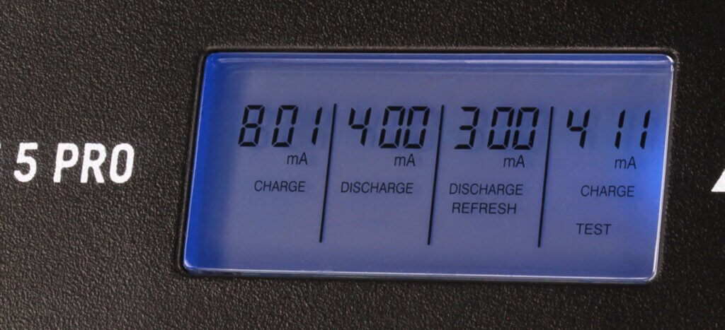 Nahaufnahme vom Display des Ansmann Powerline 5 Pro