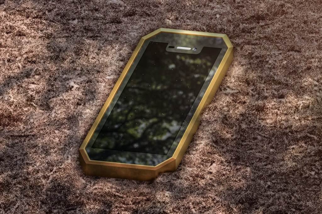 Outdoor-Smartphone liegt auf dem Boden